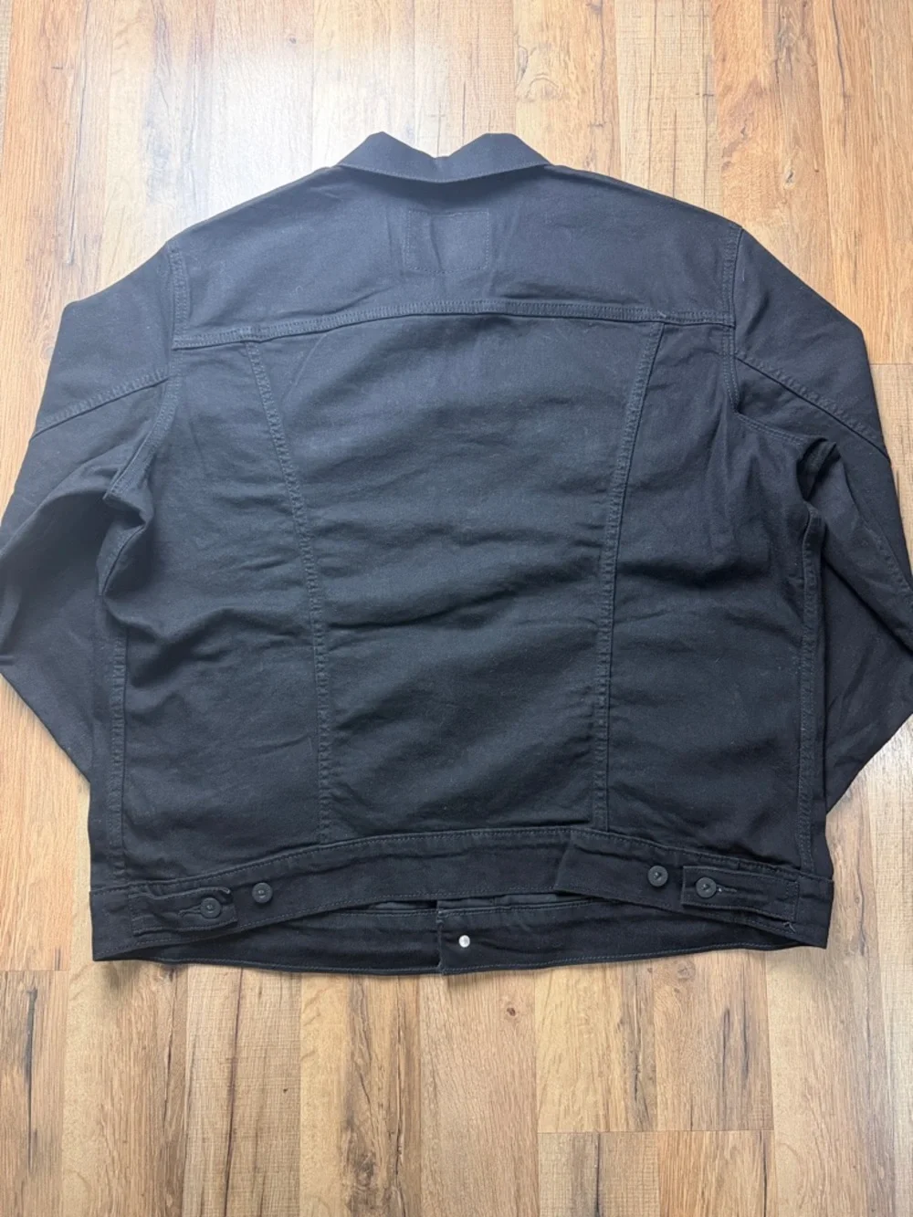 Men's Levi's Black Denim Jacket - Classic Trucker Style Size XL - Picture 3 of 9